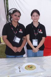 Studetnts-presenting-millet-dishes-during-UN-day-2025-1